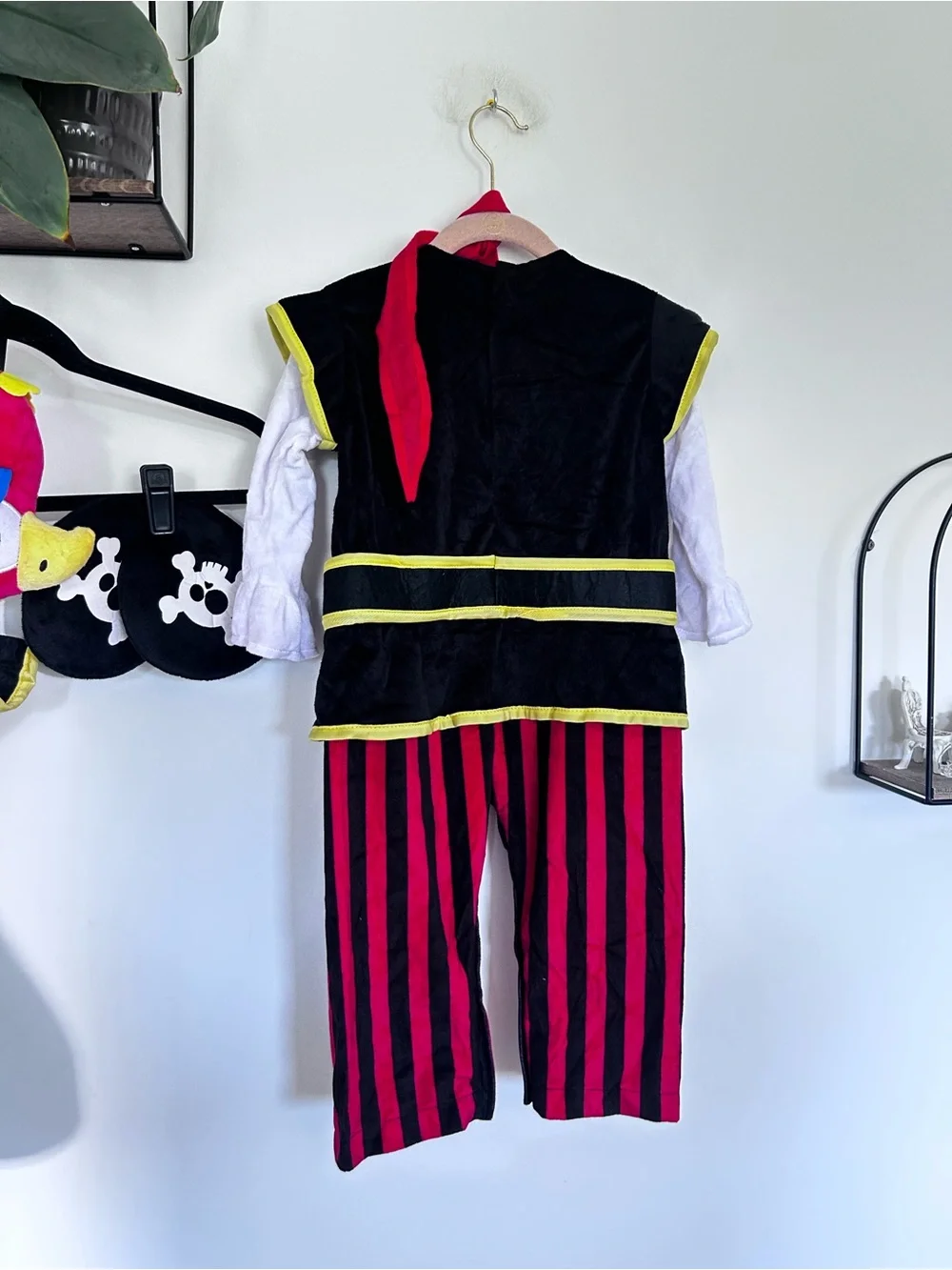 Spooktacular Creations Baby Toddler Pirates Halloween Dress Up Costume 18-24MO